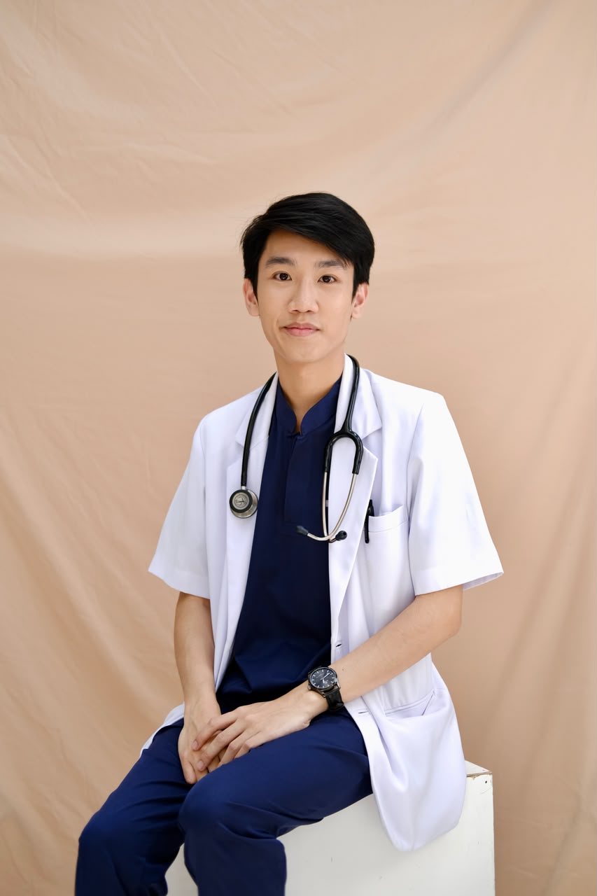 dr. Adrian Djatikusumo
